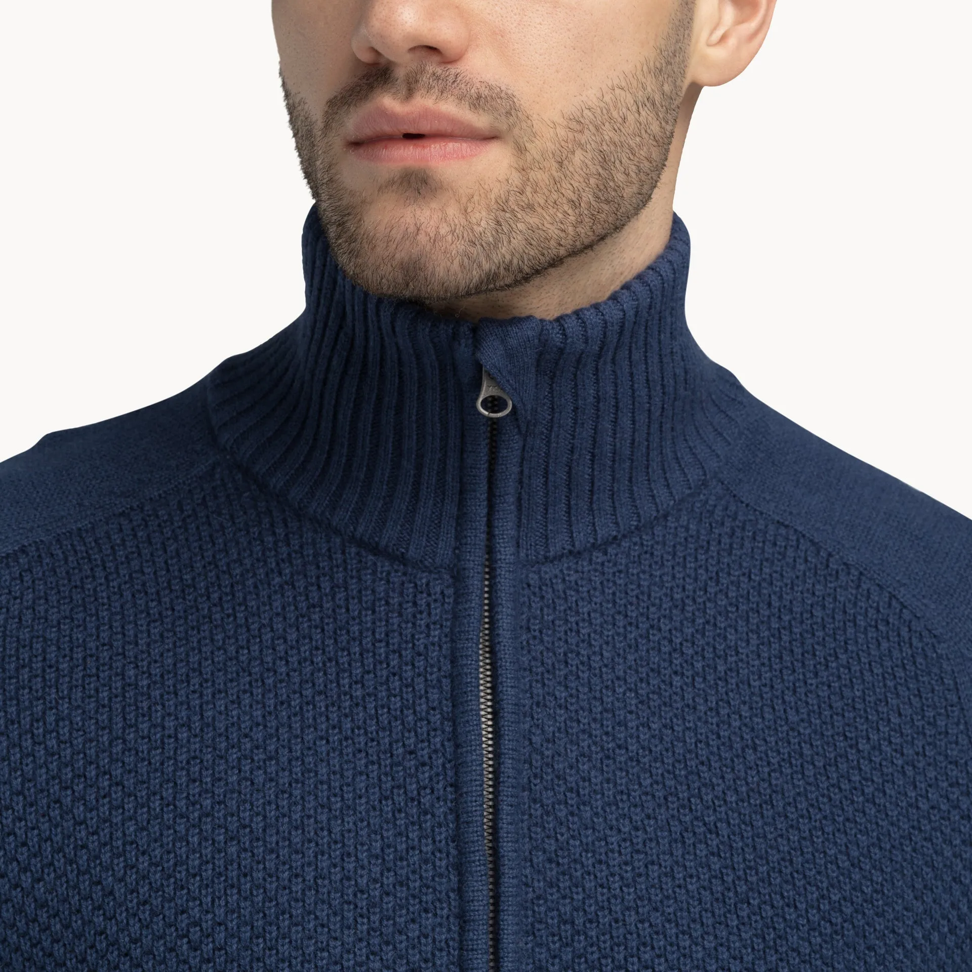 M Robin Low Neck Jacket